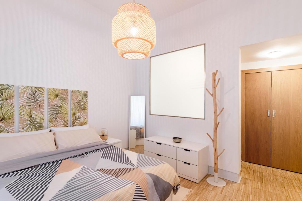 Plaza Mayor Apartment Madrid Bagian luar foto